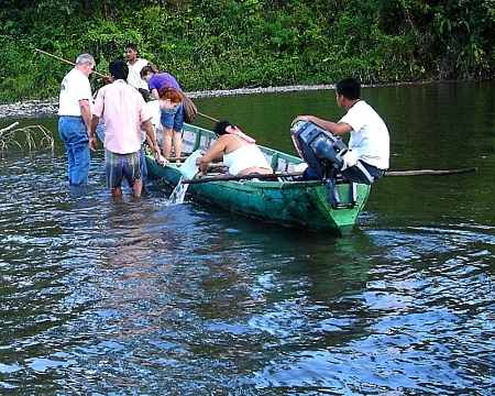 bailing out log canoe from bribri to yorkin